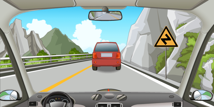 图示为反向弯路警告标志时,警告前方是设计车速小于每小时60公里的